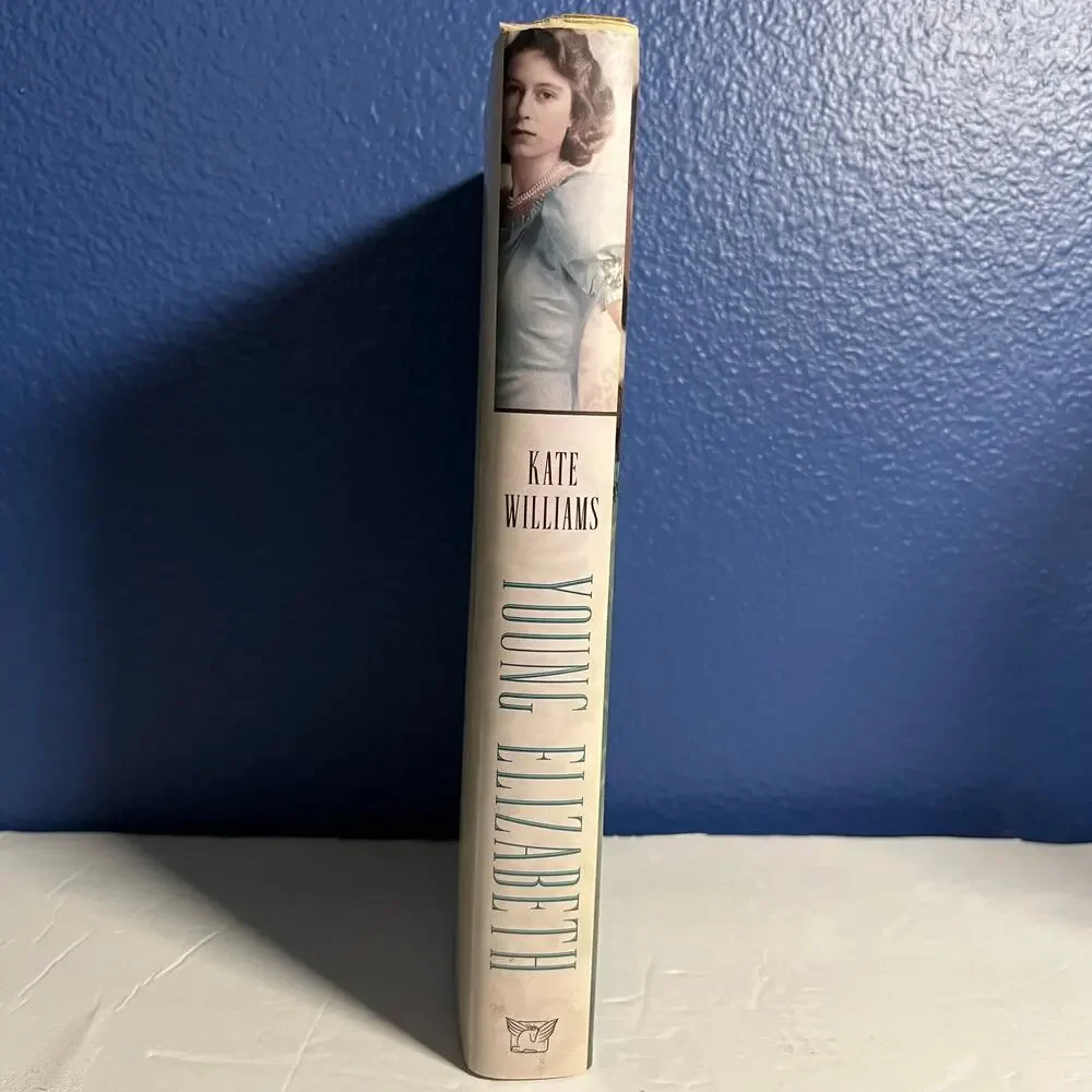 Young Elizabeth The Making‎ of the Queen - Book by Kate Williams